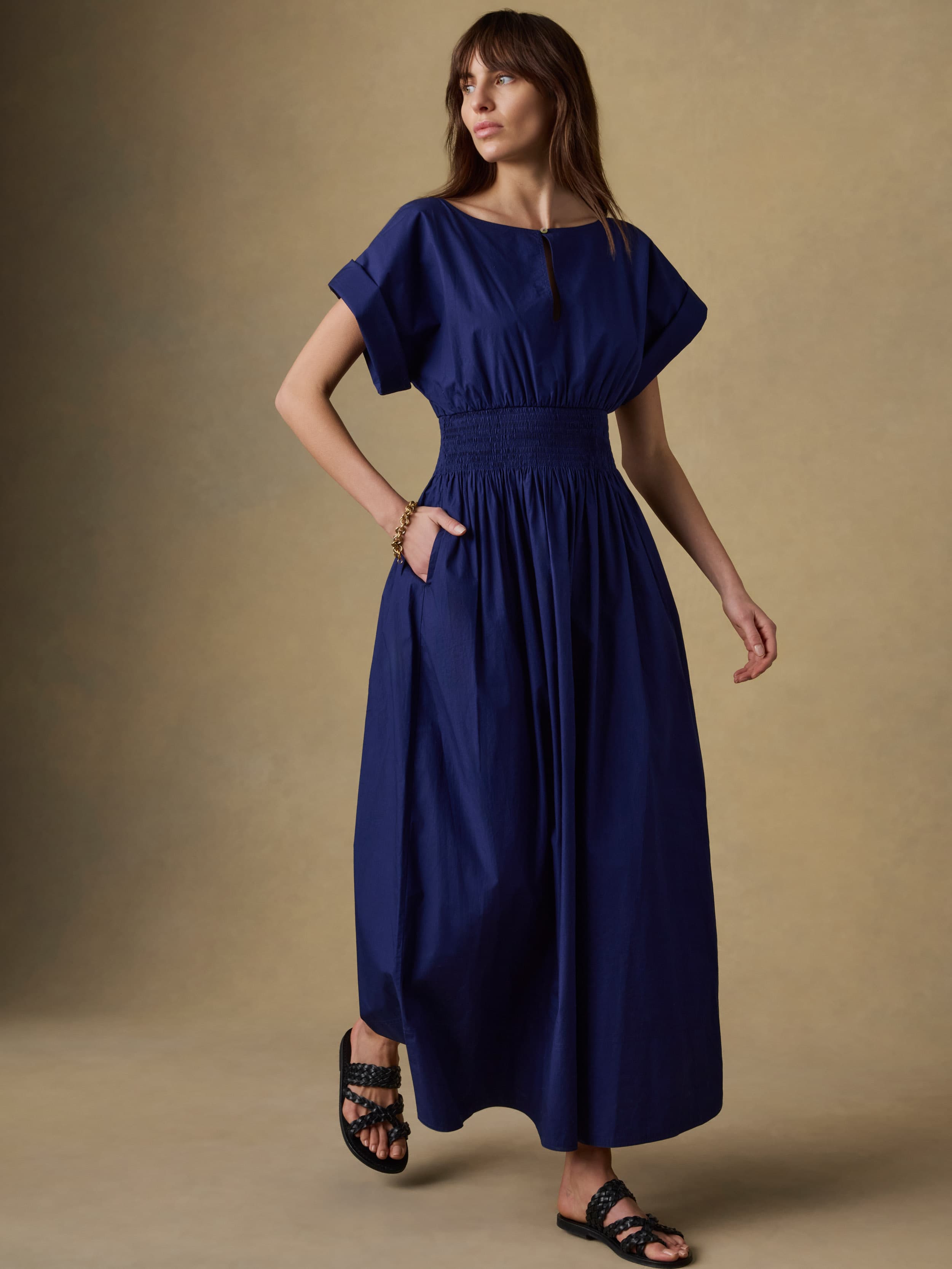 Coastal Poplin Elia Smocked Dress - Ocean Cavern | Faherty Brand