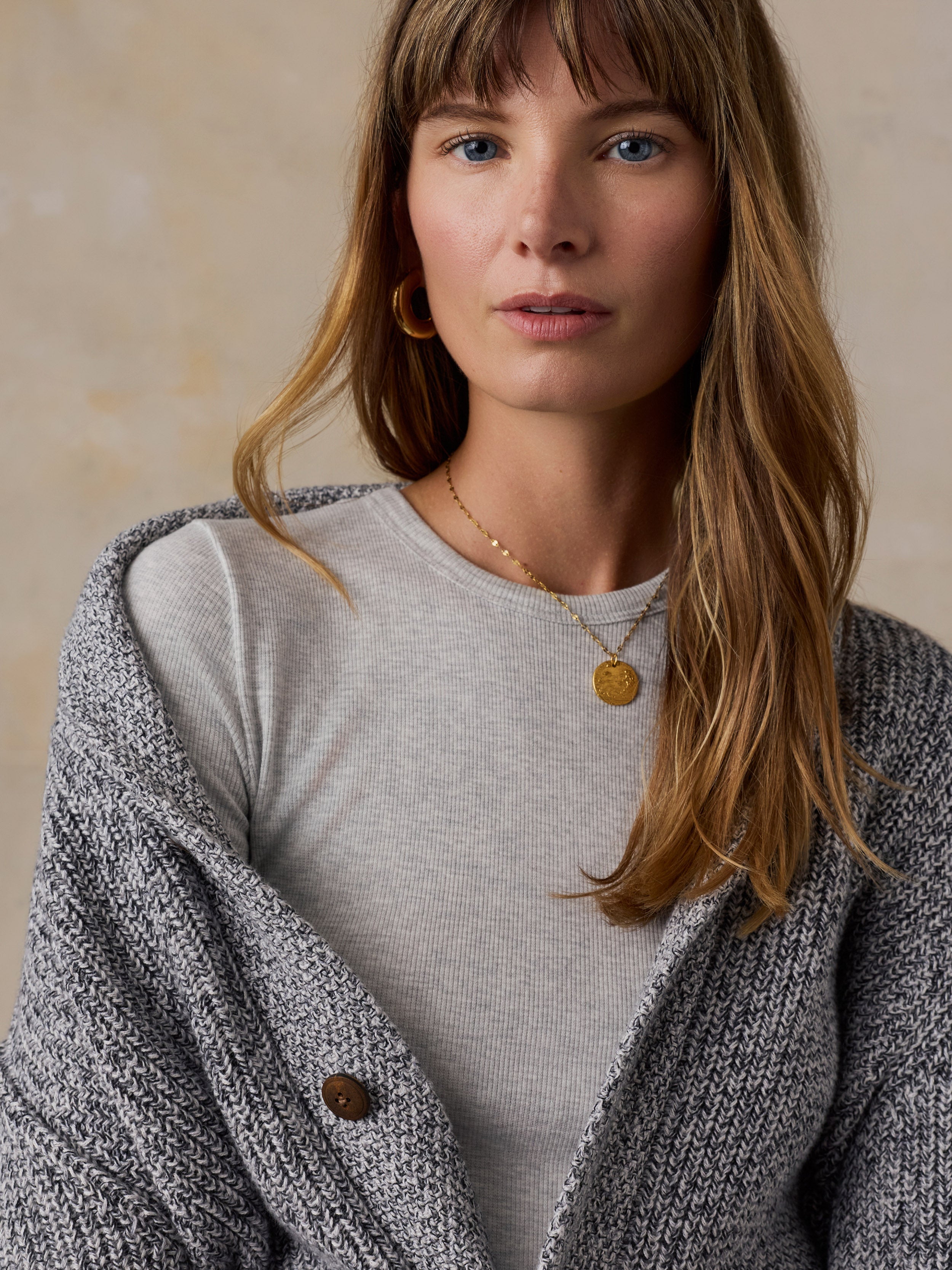 Featherweight Freestyle Layering Crew - Light Grey Heather