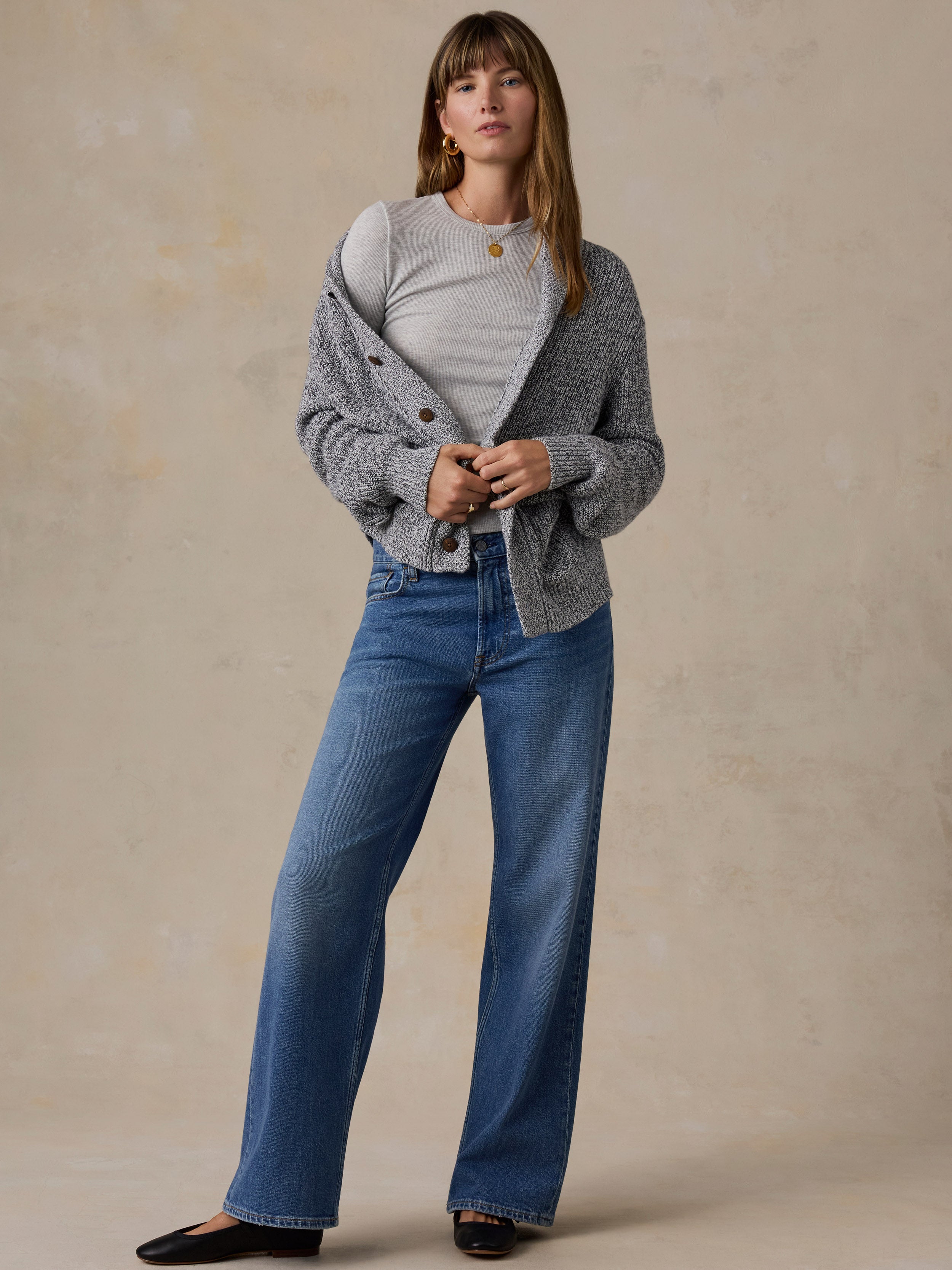 Featherweight Freestyle Layering Crew - Light Grey Heather